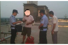 凉山对付老赖：刘小姐被老赖拖欠货款